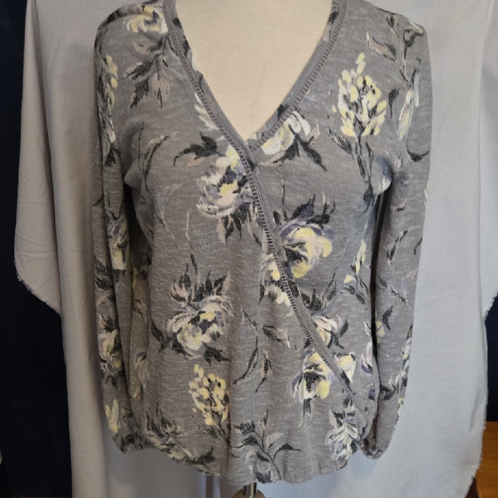 Maurices Gray Floral V-Neck Blouse